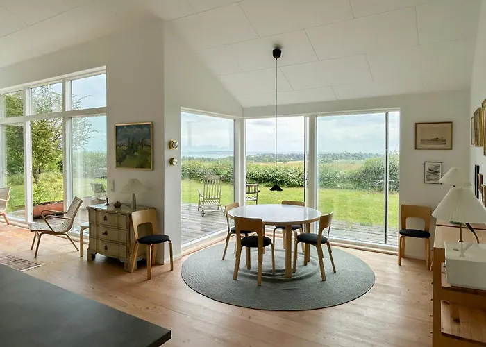 Sommerhus Med Udsigt Naer Aarhus *